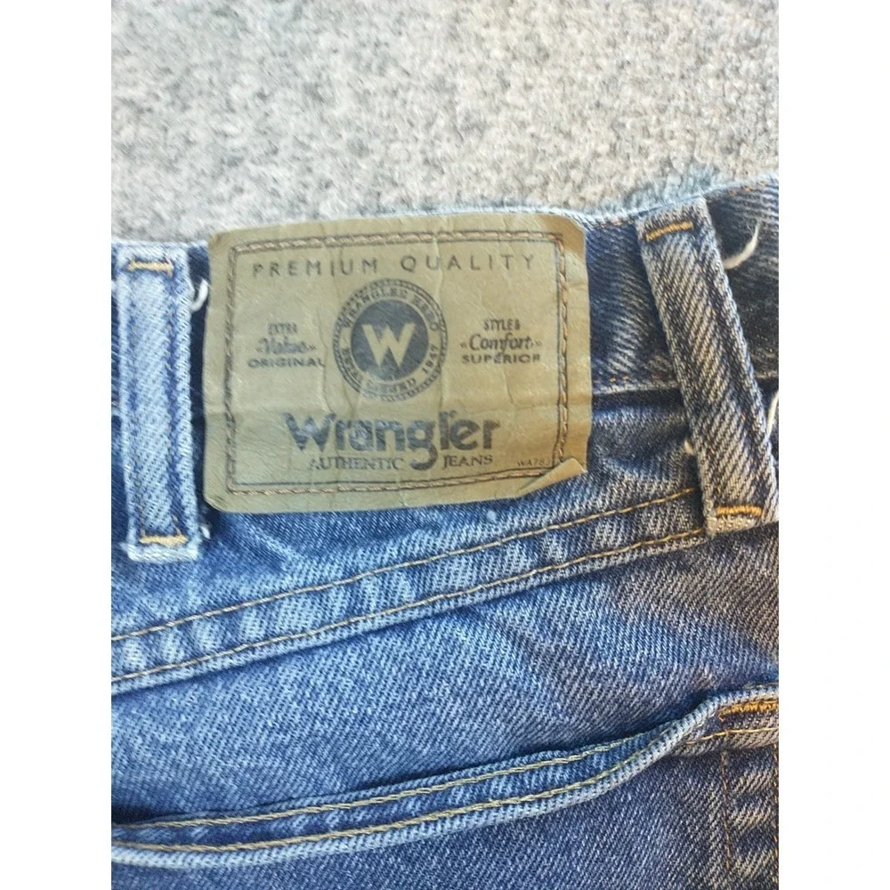 Mens Medium Wash Straight Leg Denim Jeans 100% Cotton 32x31 976T1DR